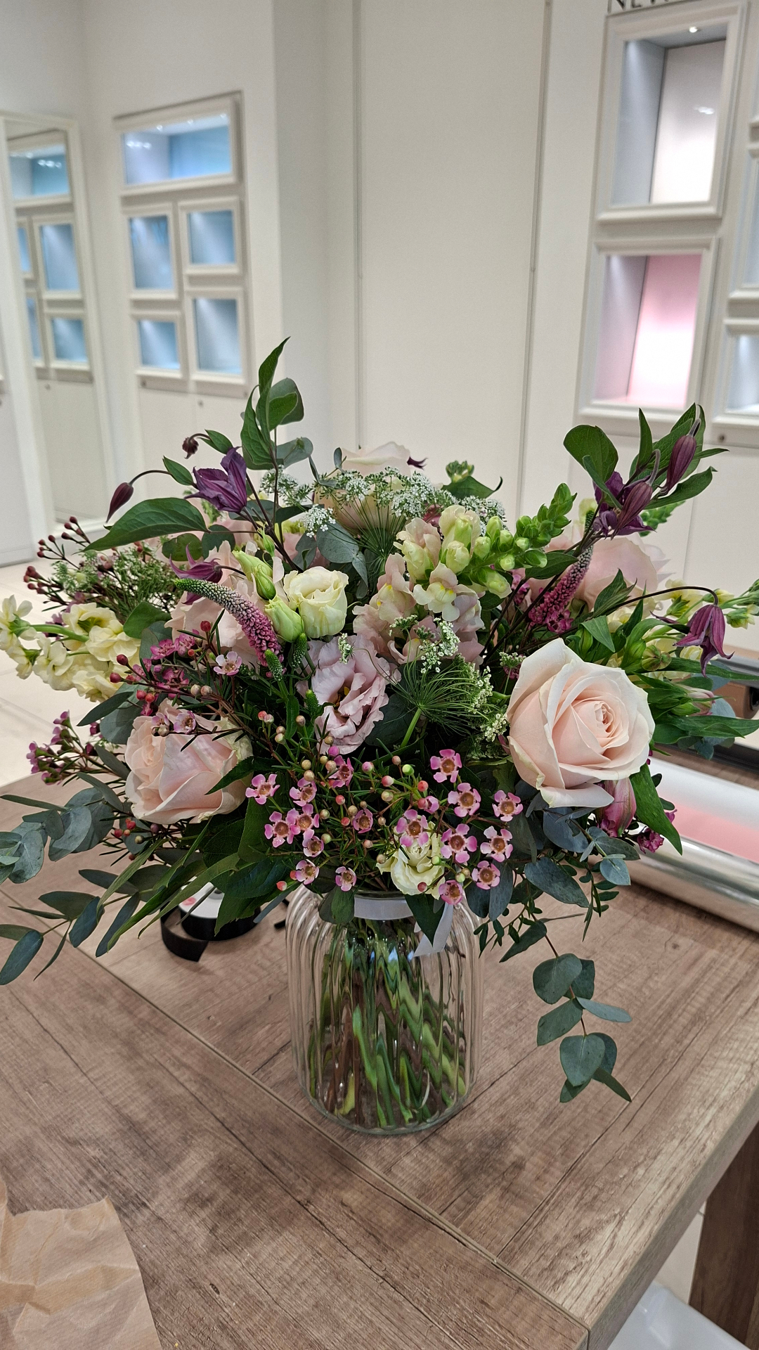 Soft pink rose bouquet — Feel Drop Co Belmont florist